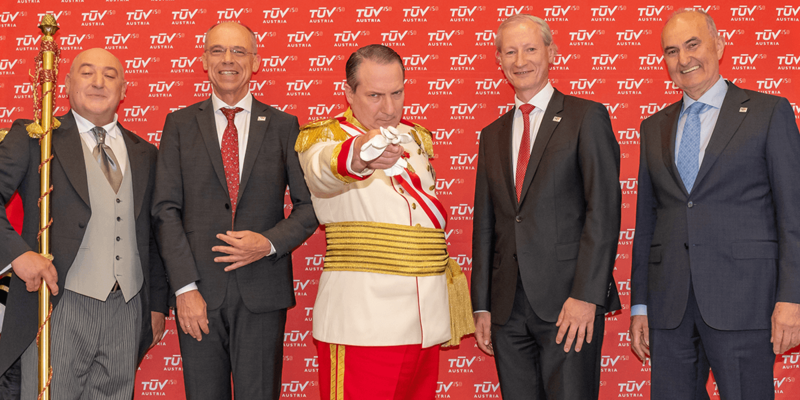 On the eve of the 150th anniversary of the founding of TÜV AUSTRIA, this Austrian group of companies with international operations hosted a ceremony at the TÜV AUSTRIA Technology & Innovation Center in Vienna. (C) TÜV AUSTRIA, Christian Kraus