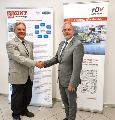 In Italien und auf der ganzen Welt: TÜV AUSTRIA erwirbt Mehrheitsbeteiligung an SINT TECHNOLOGY: SINT Tech GF Emilio Valentini (l) und Reinhard Preiss, TÜV AUSTRIA Group  (C) TÜV AUSTRIA