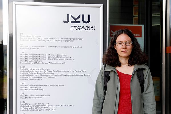 TÜV AUSTRIA #WiPreis Publikumspreisträgerin Helga Ludwig, MSc, Bioinformatikerin der Johannes Kepler Universität Linz. Jetzt auf You Tube: https://youtu.be/8p89XNpXOqg