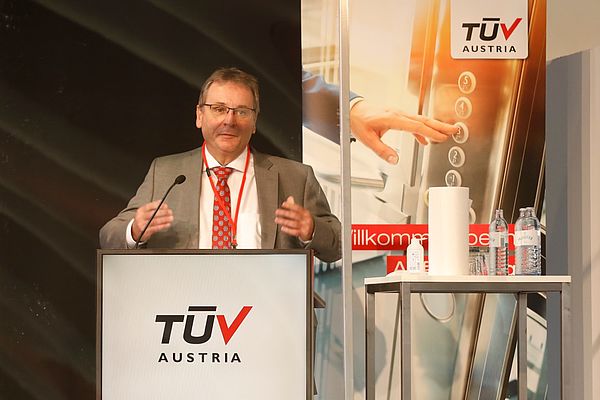 Thomas Maldet, TÜV AUSTRIA Executive Business Director Infrastructure & Transportation beim 20. TÜV AUSTRIA Aufzugstag (C) TÜV AUSTRIA, Andreas Amsüss