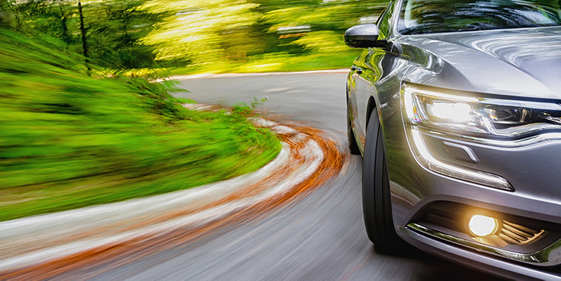 Sichere Kraftfahrzeuge und -Bauteile auch in Corona-Zeiten mit TÜV AUSTRIA Automotive - tuvaustria.com/automotive (C) Shutterstock supergenijalac